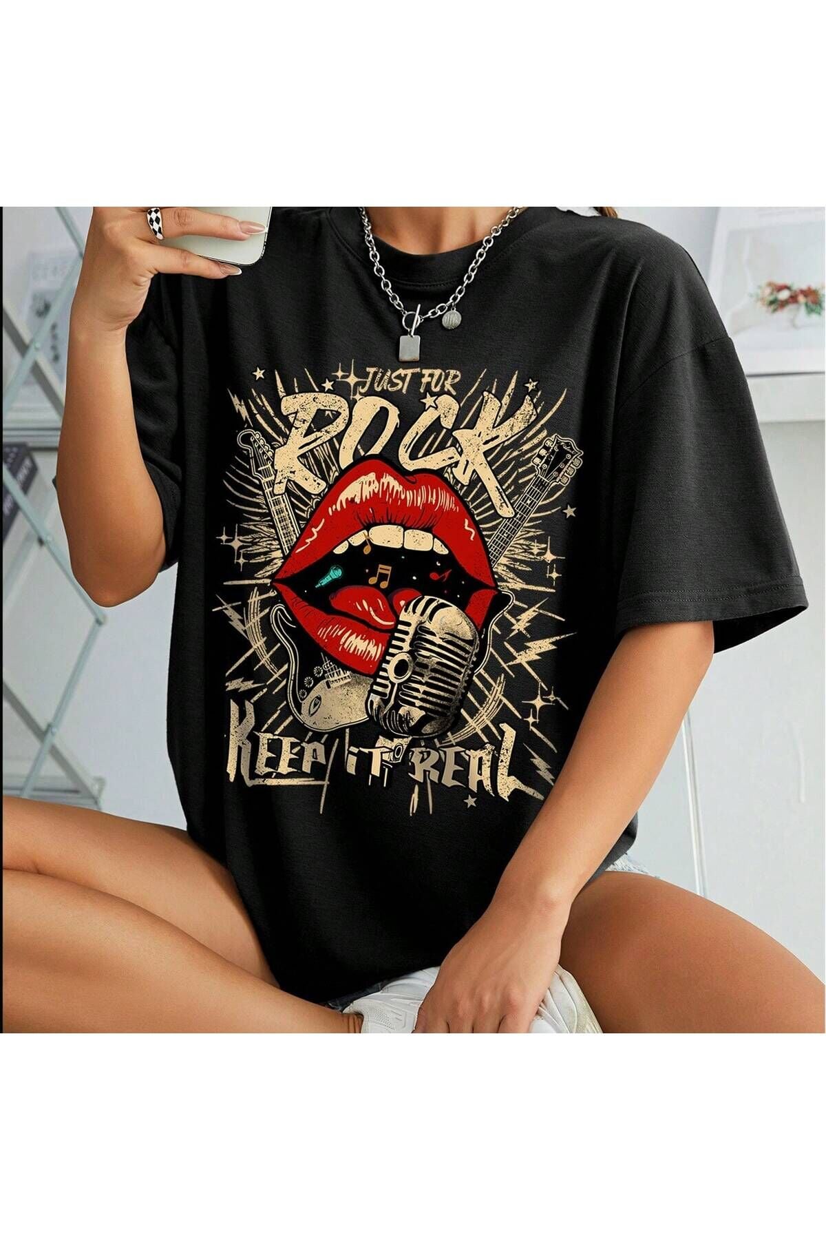 Newon PAMUKLU KADIN ROCK BASKILI TİŞÖRT