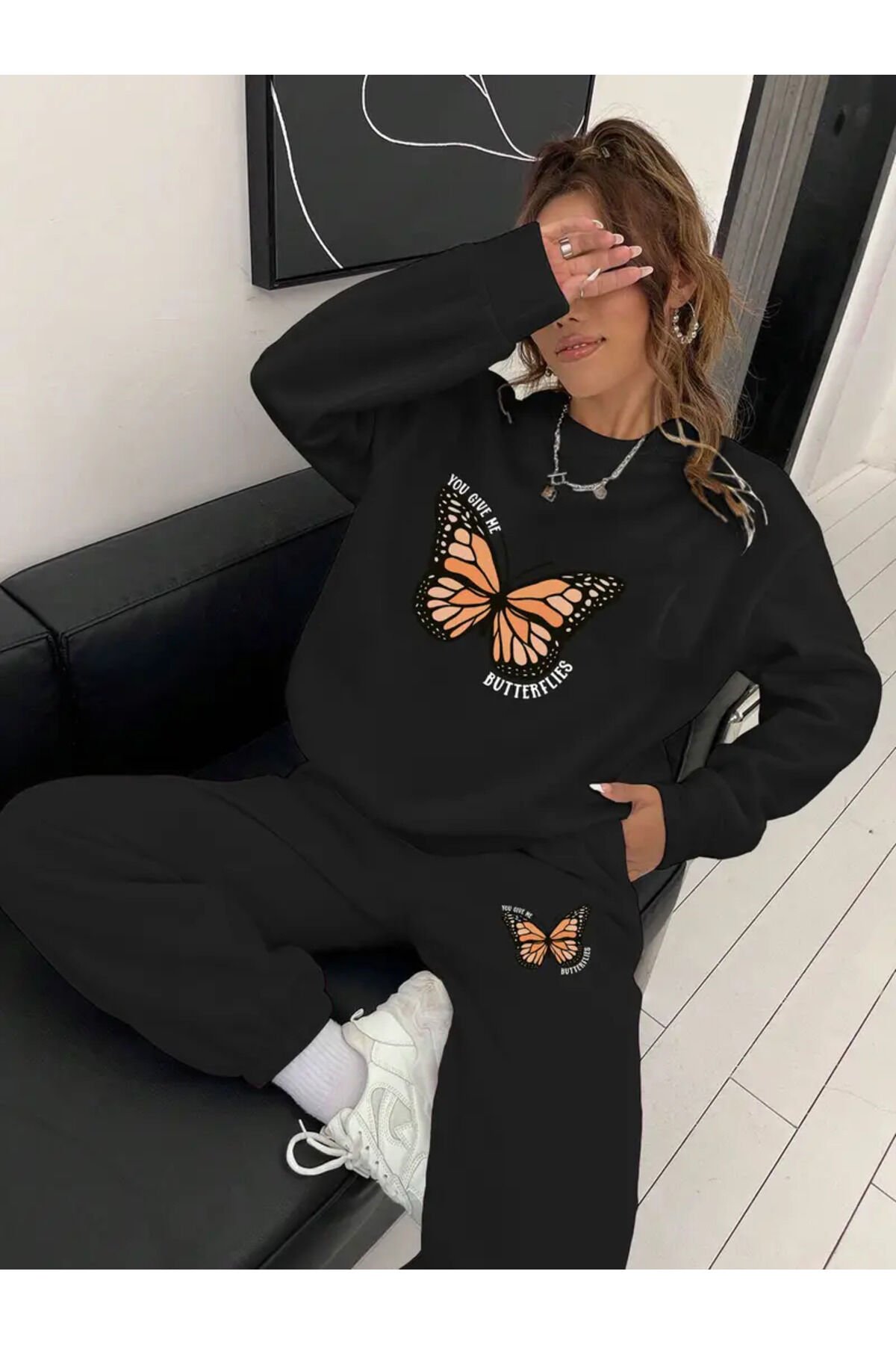 Nebulaa Kadınlar için Günlük Geometrik Kelebek & Harf Baskılı Sweatshirt ve Jogger Takımı